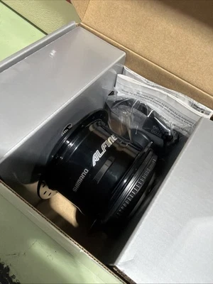 Shimano Alfine SG-S700 11-Speed Internally Geared Disc Brake 32h Rear Hub Black - Image 1 of 4