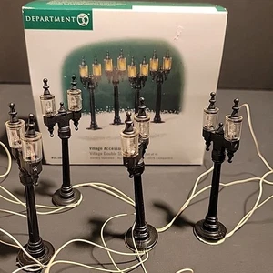Department 56 Dorfzubehör, doppelte Straßenlaternen - 4er Set (56.59960) - Bild 1 von 7