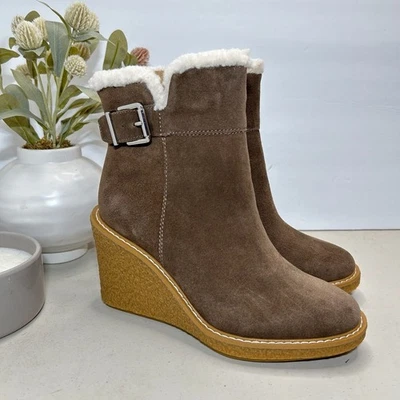 Botín de gamuza Franco Sarto Ulayna tacón de cuña beige piel sintética topo para mujer 6 nuevo sin caja Foto 1 de 4