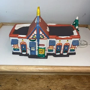 Department 56 "The Honeymooner Motel" #5401-1 RETIRED Snow Village - Bild 1 von 9