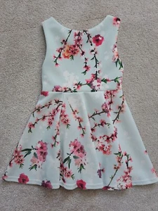 Girls Age 4 Stunning Floral Dress - Picture 1 of 2