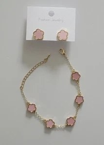 Flower, Clover matching pink bracelet and earrings  - Picture 1 of 1