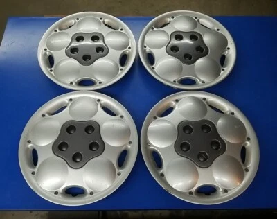 *CUATRO* 1995-1996 Dodge Neon 14" Cubiertas de rueda Tapacubos OEM. 4684438 4626798 Foto 1 de 4