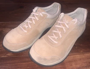 Cabelas Shoes Womens 8.5 M Hiking Trail Sneakers Lace Up 82-4219 Beige Suede Tan - Picture 1 of 9