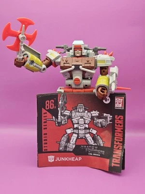 2022 Transformers Studio Series 86 Hasbro Takara Tomy Voyager JUNKHEAP w Manual - Image 1 of 4