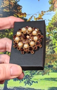 Vintage Brilliant Cut Rhinestones & Faux Pearls Glass Brooch, in Gift Box. 47mm - Picture 1 of 14