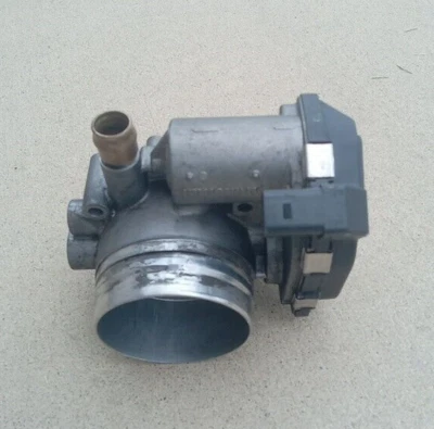 Cuerpo de válvula del acelerador PARA BMW 435I F32 2014-16 convertible  Foto 1 de 4