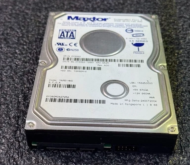 DELL Y3392 6Y080M042725A YAR51HW0 80GB 7.2K RPM 8MB 1.5 Gb/s SATA 3.5" HDD - Image 1 of 4