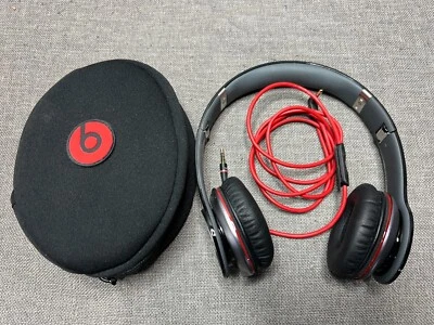 Beats by Dr. Dre Solo HD wired headphones w/ case & cord Red Tested Sounds Great - Image 1 of 4