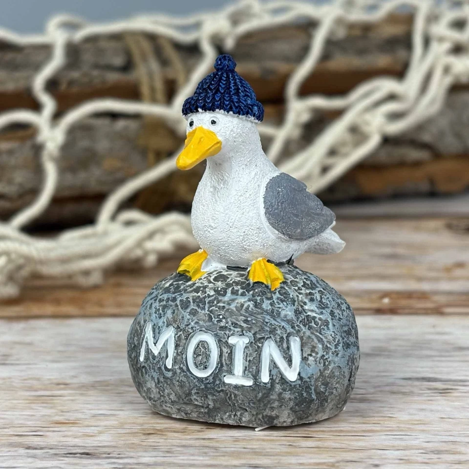 Deko Möwe mit Mütze auf Stein - MOIN - 6cm maritime Figur - Bild 1 von 1