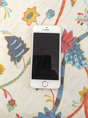 Apple iPhone SE A1662 Oro Rosa Rose Gold 3775 - Immagine 1 di 4
