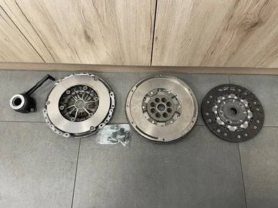 Clutch kit LUK RepSet DMF 600 0125 00 - Image 1 of 2