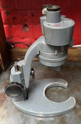 Microscopio zoom estéreo vintage Bausch & Lomb 1x-2x con soporte, base, 15x oculares Foto 1 de 4