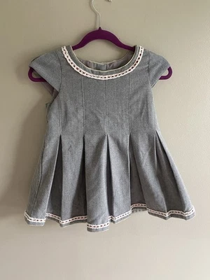 Vestido Tahari Niñas Talla 5T Gris Plisado Borde Dorado Forrado Babydoll Foto 1 de 4