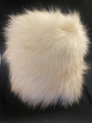 Vintage Winter White Rabbit Pillbox hat 22in circumference 7in high - Image 1 of 4