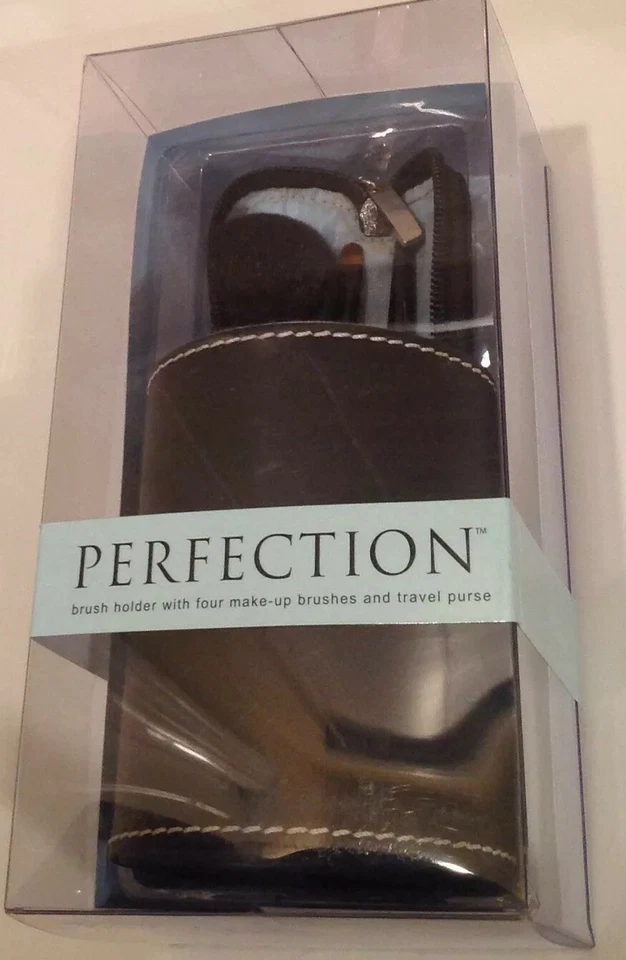 Juego de brochas con 4 brochas de maquillaje negro imitación cuero Caddy Perfection Foto 1 de 1