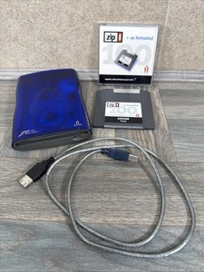 Iomega Zip 100 USB Externa Portátil Zip Drive PC y Mac con Disco y Cable Probado - Imagen 1 de 22