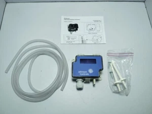 Johnson Controls DP2500-R8-AZ-D Differential Pressure Transmitter - Picture 1 of 6