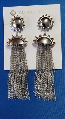 Brincos Kendra Scott Sienna Sun Tassel Statement Silvertone - NOVO - Imagem 1 de 2