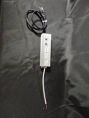  Transformador de fuente de alimentación de entrada IP67 110v impermeable 60 vatios salida de 12 voltios  Foto 1 de 4