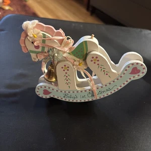 Baby’s First Christmas Rocking Horse Decoration - Bild 1 von 4