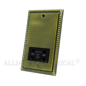 Punto de salida para afeitadora de latón antiguo georgiano 2 velocidades doble voltaje 115V/230V - Imagen 1 de 1