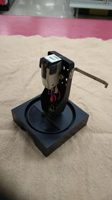 Cartucho fonográfico ELAC STS255 MM 9mV 20-20000Hz usado con carcasa Foto 1 de 4