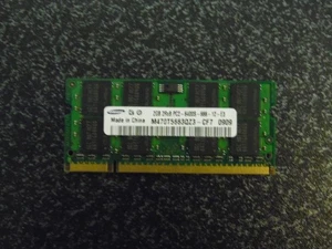 1x 2GB DDR2-SODIMM RAM 200 Pin PC2-6400S 800MHZ SAMSUNG M470T5663QZ3-CF7 - Bild 1 von 3