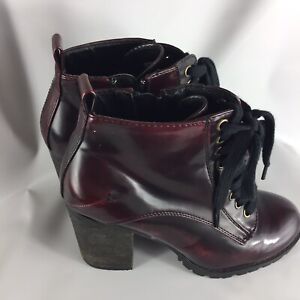 Steve Madden Andie Boots Lace up Chunky Heeled Combat Sz 7 Burgundy Vegan