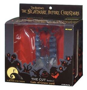 HTF Tim Burton's The Nightmare Before Christmas GATE of GRAVE YARD The Cut BIN 