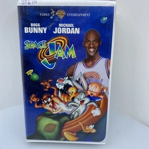 Space Jam VHS 1997 Clam Shell Michael Jordan Tested /works.  FREE SHIPPING! - Picture 1 of 3