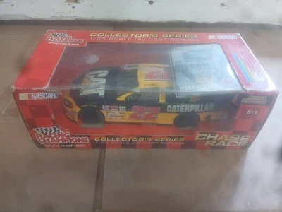 Racing Champions  1/24 Scale #22 Ward BURTON NASCAR Chase the Race 2002 Preview - Image 1 of 4