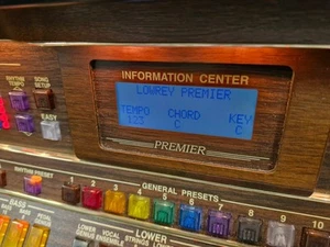 Lowrey Premier Home Organ. - Picture 1 of 4