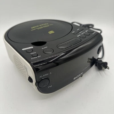 VTG SONY Dream Machine Dual Alarm Clock AM/FM Radio CD Player  ICF-CD815 TESTED - Image 1 of 3