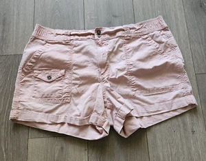 Time and Tru Chino Shorts Women's 18 Pink Deep Pockets Cuffed 39 x 4 - Picture 1 of 10