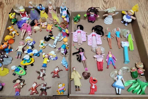 Assortment of 80s 90s 2000's Mixed Toys and Dolls Cabbage Patch Disney Princess Cover