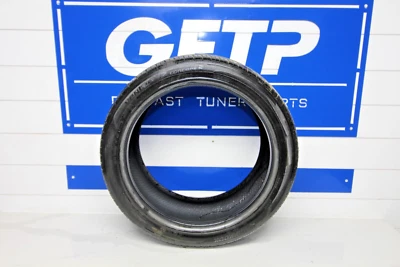 NEUMÁTICO HANKOOK VENTUS V2 CONCEPT2 H457 245/40R18 PARA TODAS LAS ESTACIONES SOLO USADO BANDA DE RODADURA 7/32 Foto 1 de 4