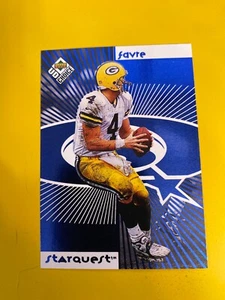 53970 	1998 UD Choice Starquest/Rookquest Blue #SR4 Brett Favre Vonnie Holliday - Picture 1 of 3
