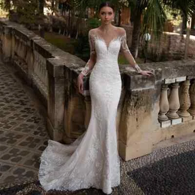 Elegant Crystal Beading Scoop Neck Lace Appliques Button Mermaid Wedding Dresses - Image 1 of 4