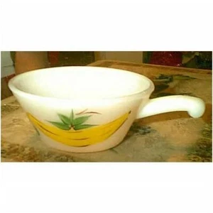 FIRE-KING ANCHOR HOCKING GAY FAD BANANA MILKGLASS FRENCH ONION HANDLED SOUP BOWL - Picture 1 of 1