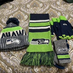 NFL Team Knit scarf and Gloves Gift set-Officially Licensed - Picture 1 of 5
