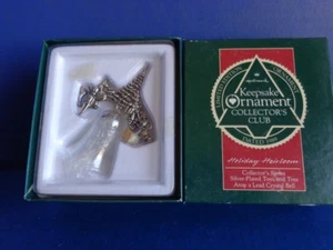1989 HALLMARK LTD ED ORNAMENT- FINAL IN HOLIDAY HEIRLOOM SERIES- SILVER & BELL - Picture 1 of 5