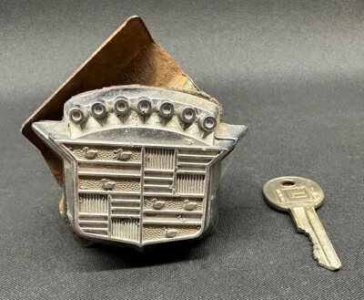 Original Vintage 1968 Cadillac Trunk Lid Lock Complete Crest Flip Cover w/ Key - Image 1 of 4