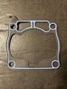 Yamaha GASKET, CYLINDER 1C3-11351-00-00 OEM NEW - Bild 1 von 1