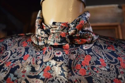 LESLEY FAY Womens Mock Turtleneck Blouse Long Sleeves Paisley Print Shiny 12P - Image 1 of 4