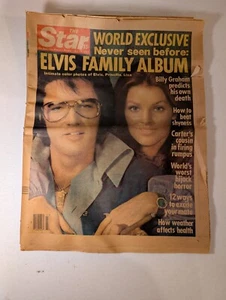 Oct 25 1977 The Star Magazine Elvis Family Album Cover Vintage Tabloid - Picture 1 of 3