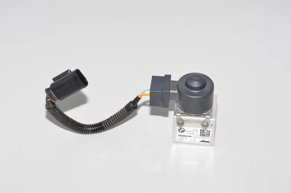 BMW I01 i3 F56 Elektrisches Expansionsventil expansion valve 9292569 31000km - Image 1 of 4