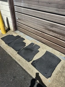 WeatherTech All-Weather Floor Mats MB W221 B - 1st & 2nd Row Black Mercedes Benz - Picture 1 of 11