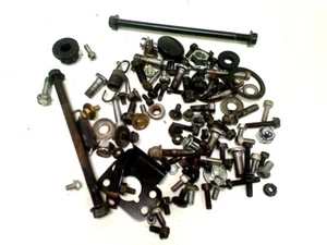 tuercas y pernos para KAWASAKI ER 5 2002 usado 122930 - Imagen 1 de 4