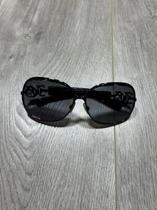 (Scratched) John Galliano Ladies Round Sunglasses JG0009 81B Black - Picture 1 of 15